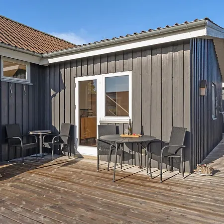 Gudserk - 50m From The Sea By Interhome